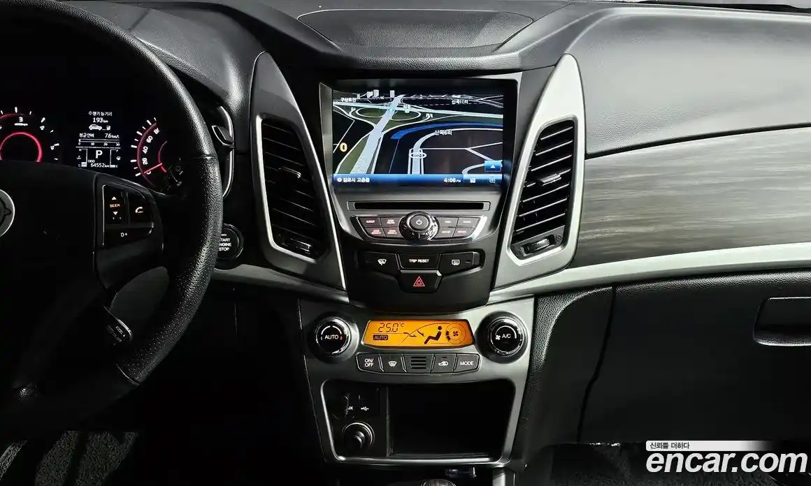 SsangYong Korando 2015 2.2 гидро в Москве № 1003346, фото 15