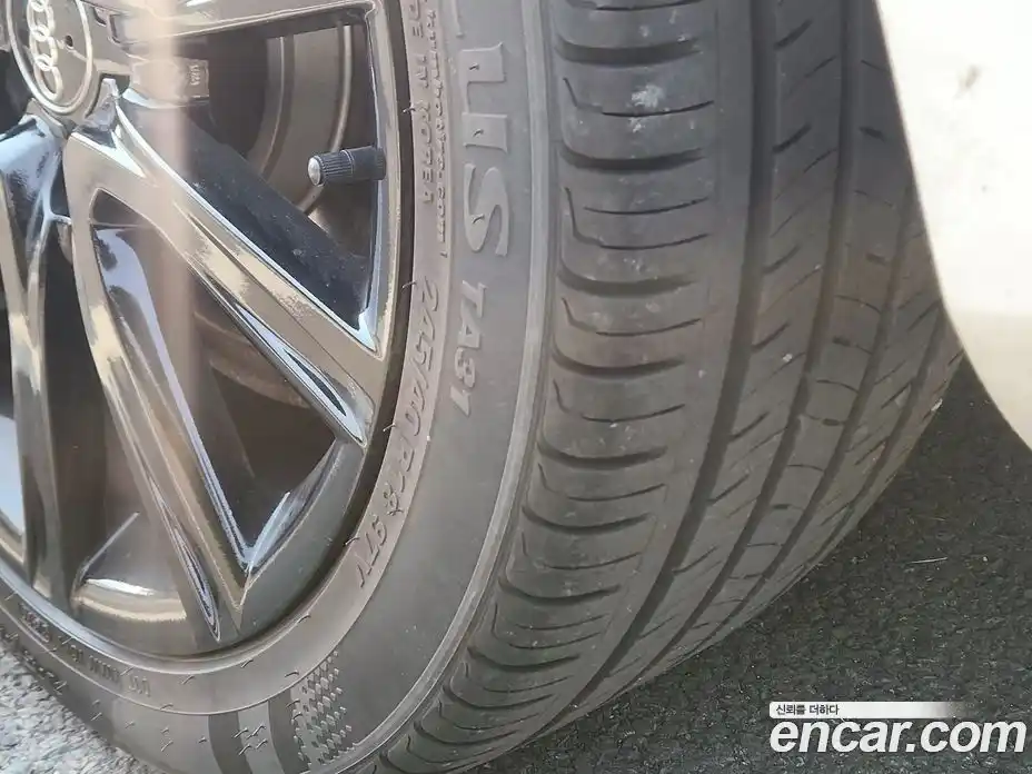 Audi A4 2014 2.0 Автомат в Москве № 1007742, фото 20