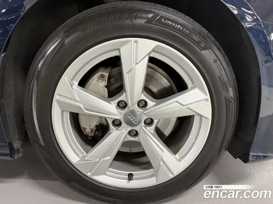 Audi A6 2020 2.0 Автомат в Москве № 1008214, фото 5