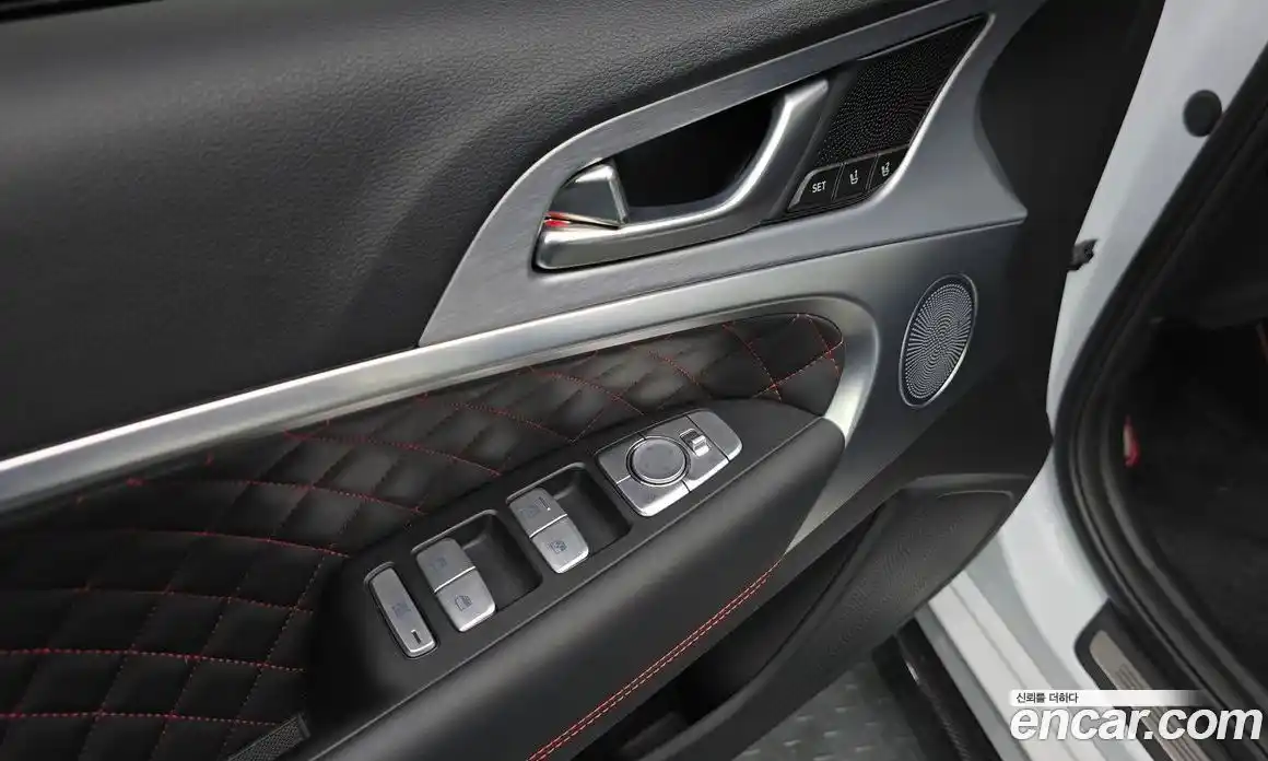 Genesis G70 2019 3.3 Автомат в Москве № 1010035, фото 17