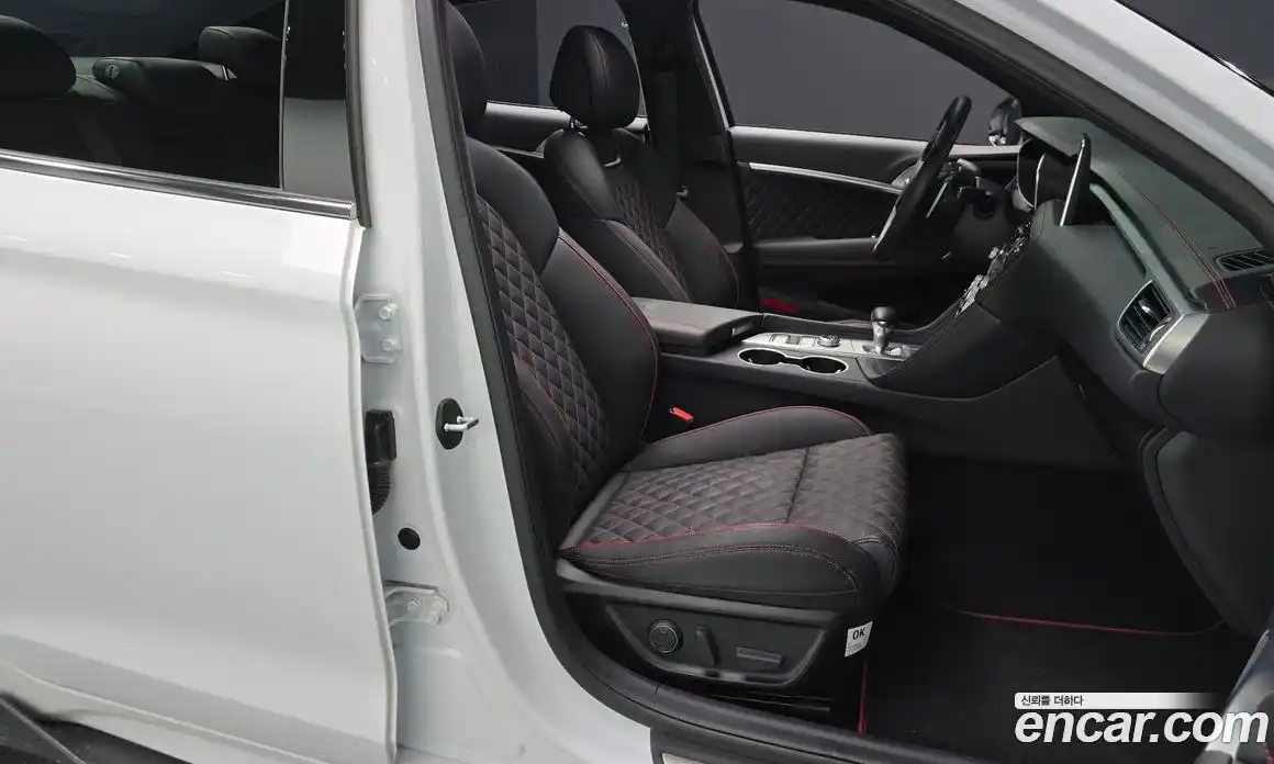 Genesis G70 2019 3.3 Автомат в Москве № 1010035, фото 10