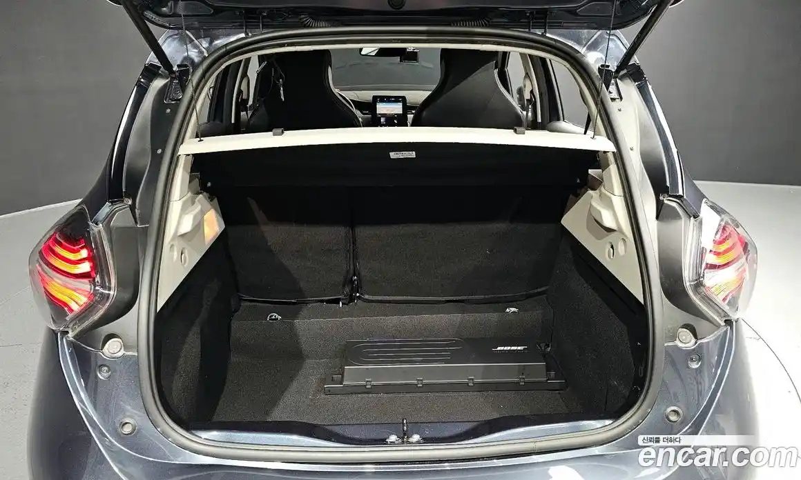 Renault Zoe 2021 0.2 Автомат в Москве № 1013053, фото 20