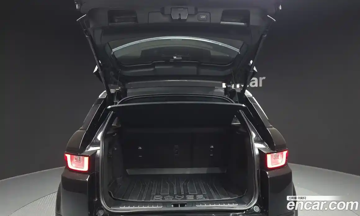 Land Rover Range-Rover Evoque 2018 2.0 гидро в Москве № 1013216, фото 20