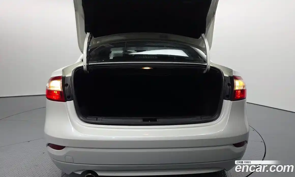 Renault SM3 2011 1.6 Автомат в Москве № 1013388, фото 20