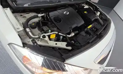 Renault SM3 2011 1.6 Автомат в Москве № 1013388, миниатюра 6