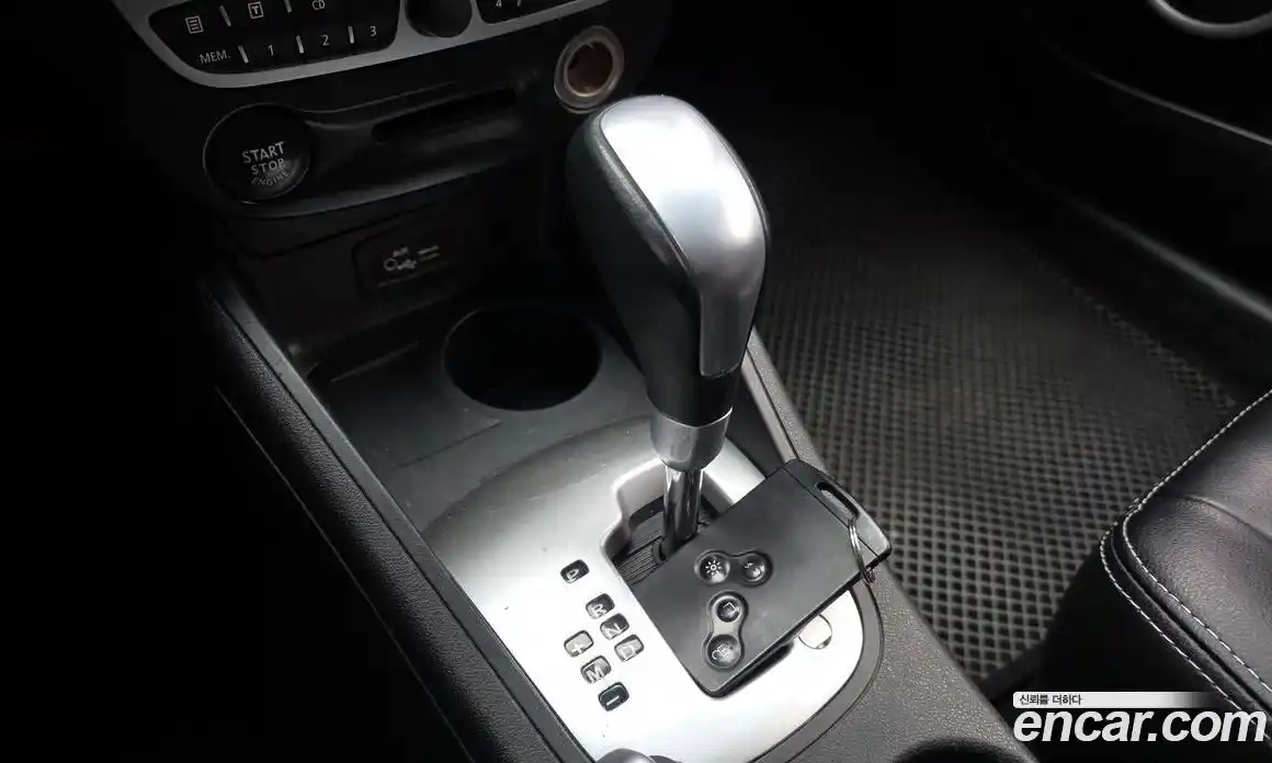 Renault SM3 2011 1.6 Автомат в Москве № 1013388, фото 9