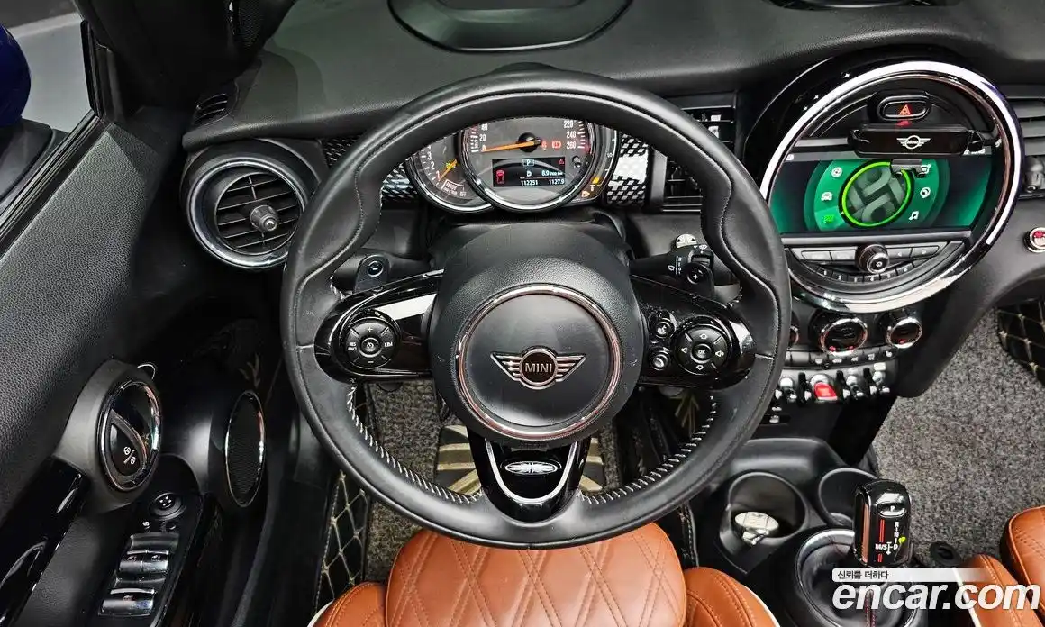 Mini Cooper Convertible 2020 2.0 гидро в Москве № 1013997, фото 13