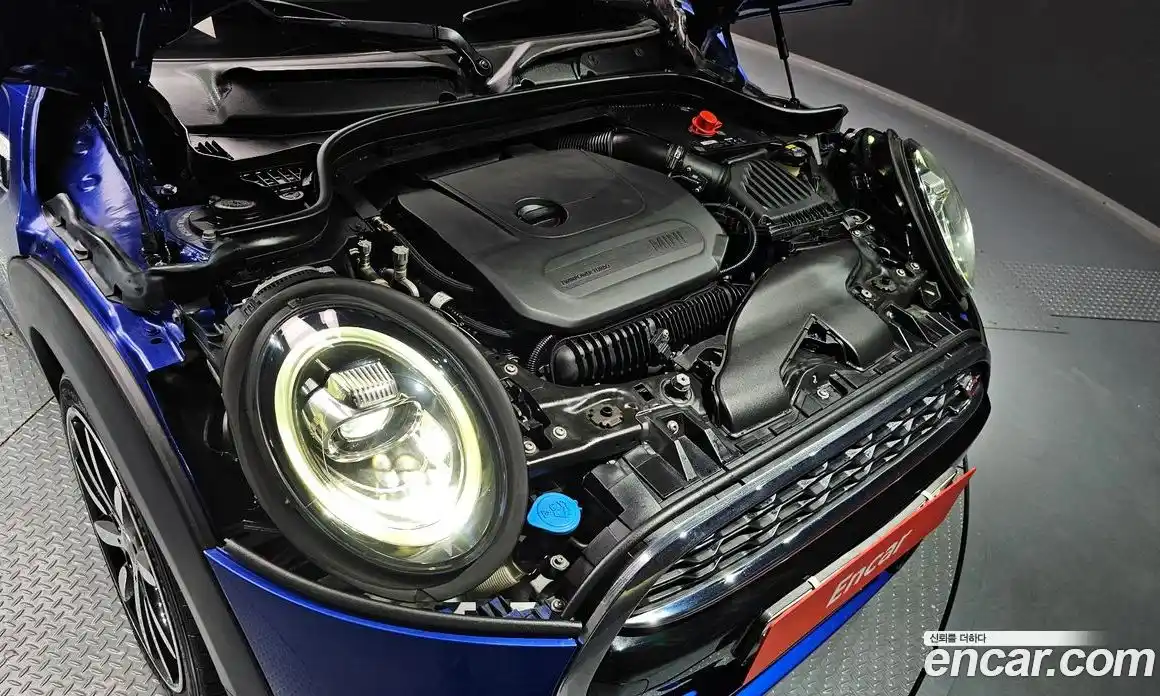 Mini Cooper Convertible 2020 2.0 гидро в Москве № 1013997, фото 6