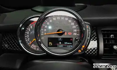 Mini Cooper Convertible 2020 2.0 гидро в Москве № 1013997, миниатюра 8