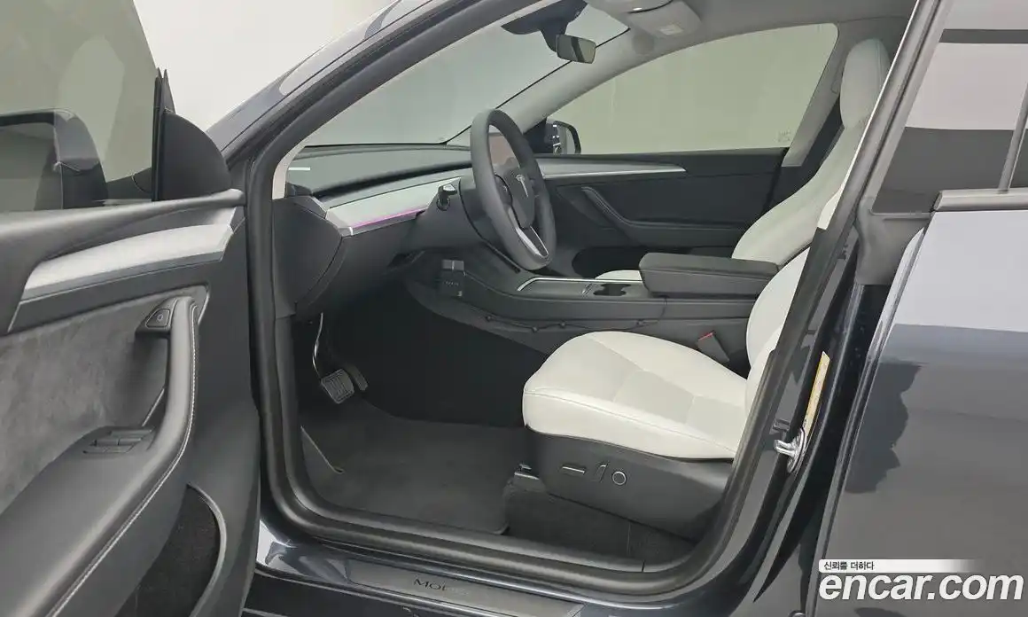 Tesla Model Y 2025 0.2 гидро в Москве № 1014343, фото 13