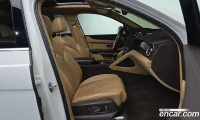 Bentley Bentayga 2022 4.0 гидро в Москве № 1016066, миниатюра 11