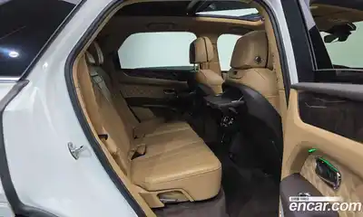Bentley Bentayga 2022 4.0 гидро в Москве № 1016066, миниатюра 12