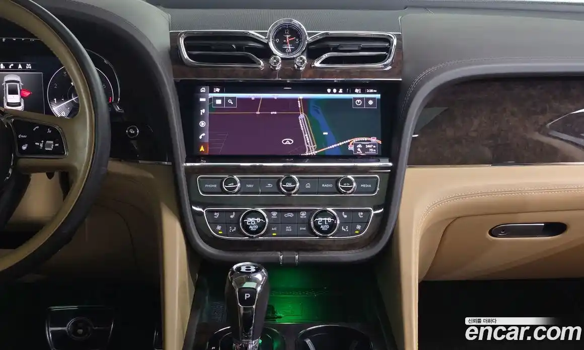 Bentley Bentayga 2022 4.0 гидро в Москве № 1016066, фото 14