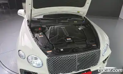 Bentley Bentayga 2022 4.0 гидро в Москве № 1016066, миниатюра 6