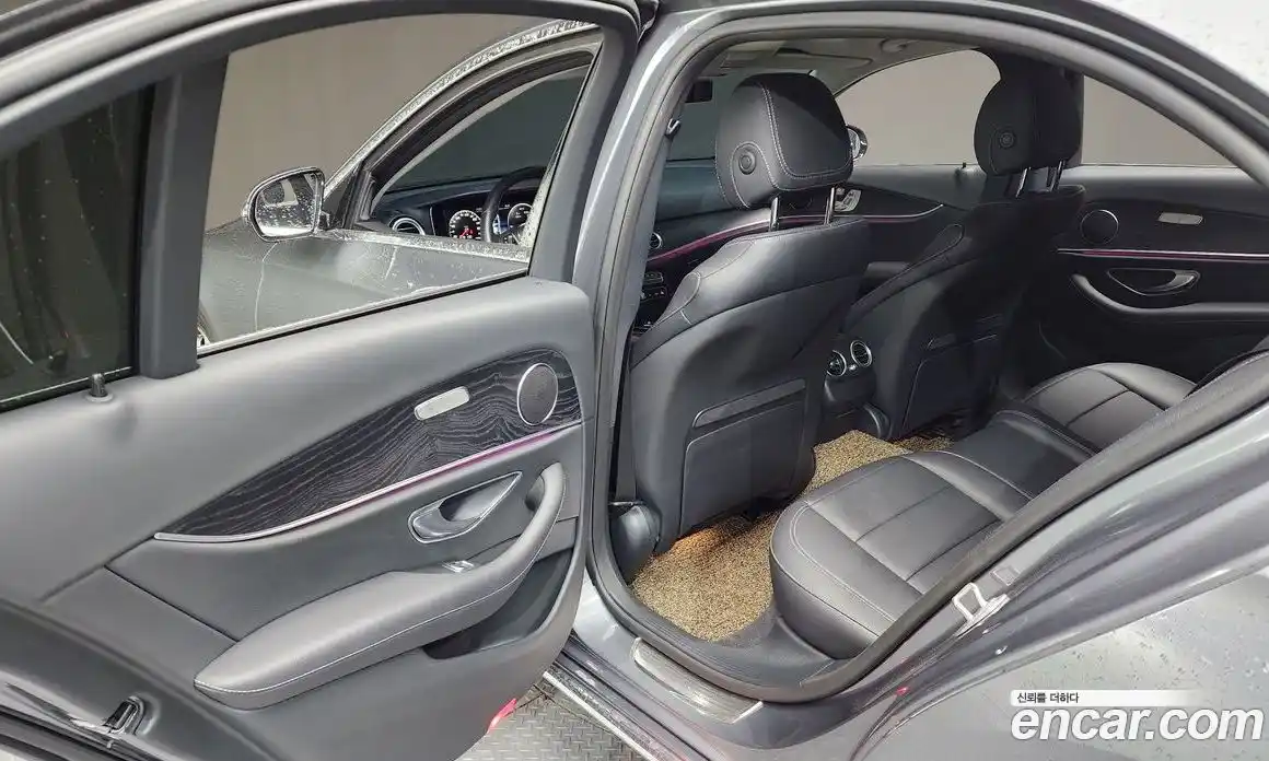 Mercedes-Benz E-Class 2017 2.0 гидро в Москве № 139802, фото 18