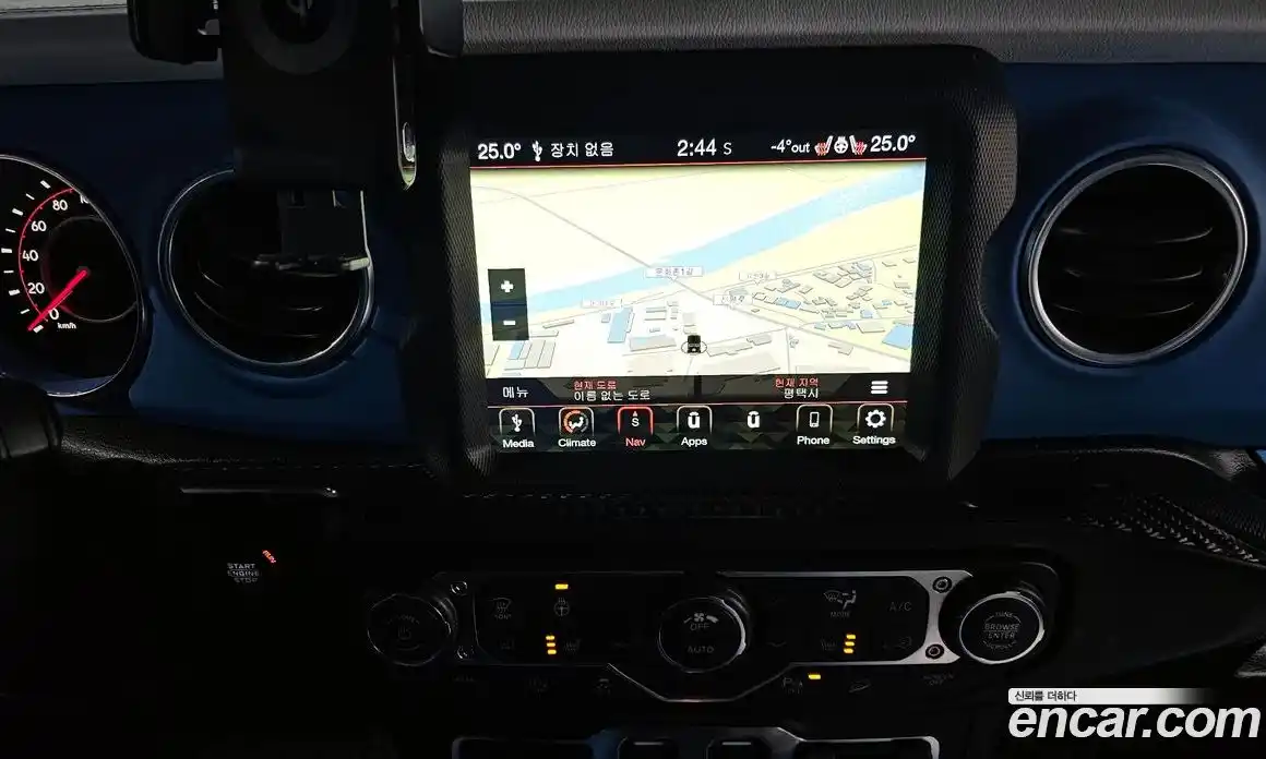 Jeep Wrangler 2019 2.0 гидро в Москве № 145295, фото 14