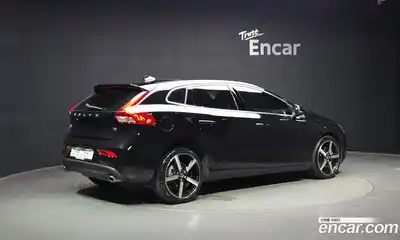 Volvo V40 2016 2.0 гидро в Москве № 155715, миниатюра 2