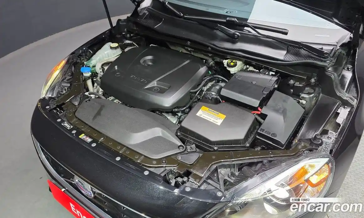 Volvo V40 2016 2.0 гидро в Москве № 155715, фото 6