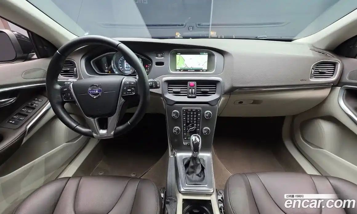 Volvo V40 2016 2.0 гидро в Москве № 155715, фото 7