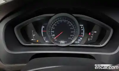 Volvo V40 2016 2.0 гидро в Москве № 155715, миниатюра 8