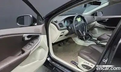 Volvo V40 2016 2.0 гидро в Москве № 155715, миниатюра 10
