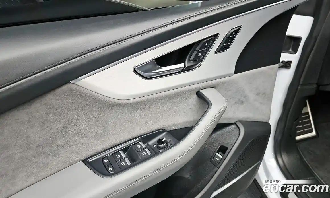 Audi Q8 2022 3.0 гидро в Москве № 162396, фото 20