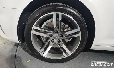 Audi A4 2019 2.0 гидро в Москве № 162537, миниатюра 5