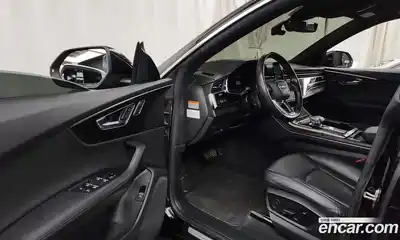 Audi Q8 2022 3.0 гидро в Москве № 163163, миниатюра 10