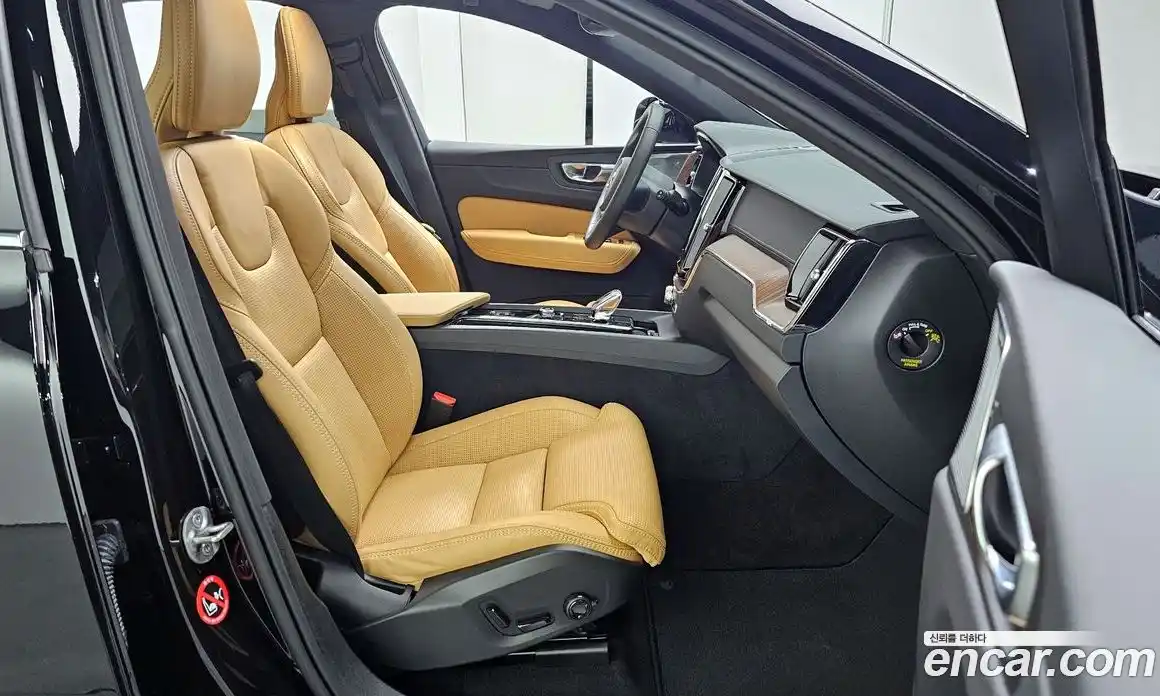 Volvo XC60 2024 2.0 гидро в Москве № 164193, фото 10