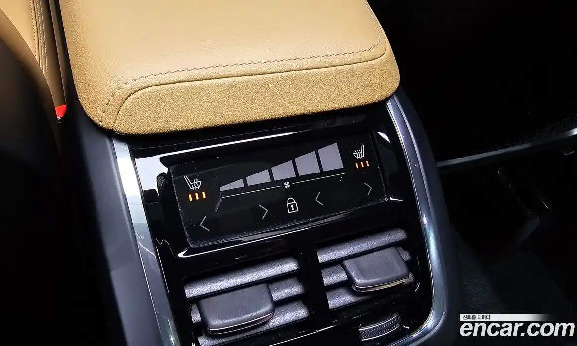 Volvo XC60 2021 2.0 гидро в Москве № 164412, фото 19