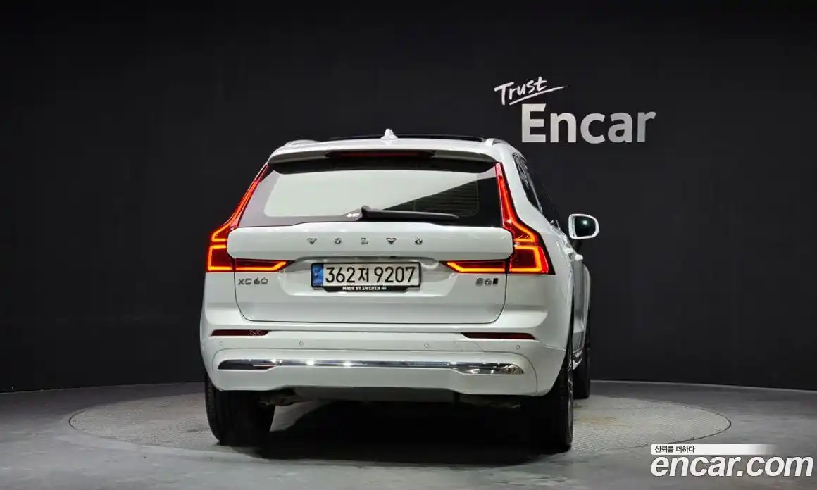 Volvo XC60 2021 2.0 гидро в Москве № 164412, фото 4