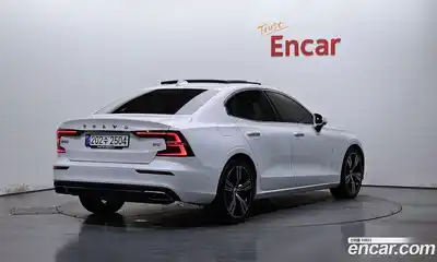 Volvo S60 2022 2.0 гидро в Москве № 164464, миниатюра 2