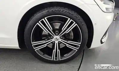 Volvo S60 2022 2.0 гидро в Москве № 164464, миниатюра 5