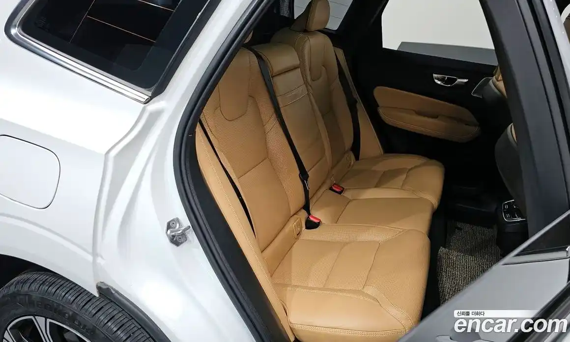Volvo XC60 2020 2.0 гидро в Москве № 164717, фото 12