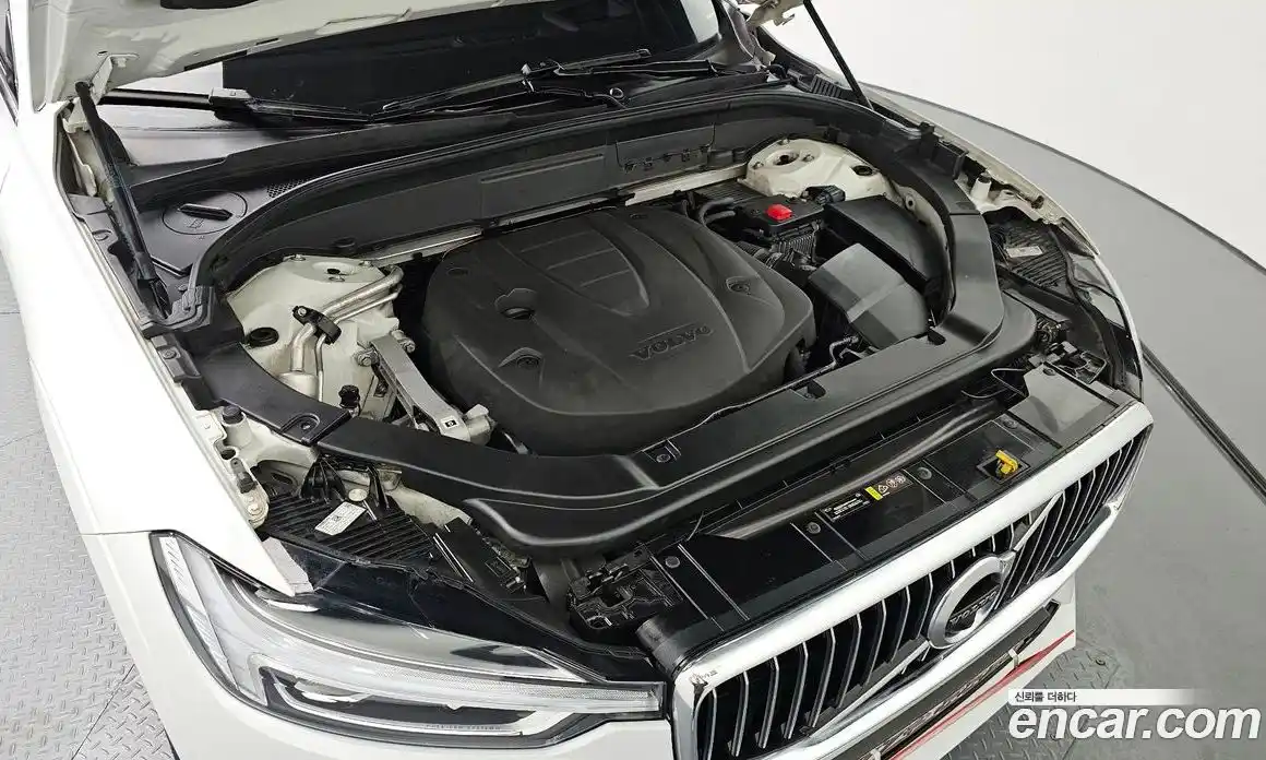 Volvo XC60 2020 2.0 гидро в Москве № 164717, фото 6