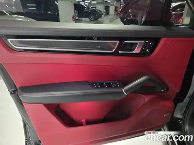 Porsche Cayenne 2022 3.0 гидро в Москве № 165826, миниатюра 9