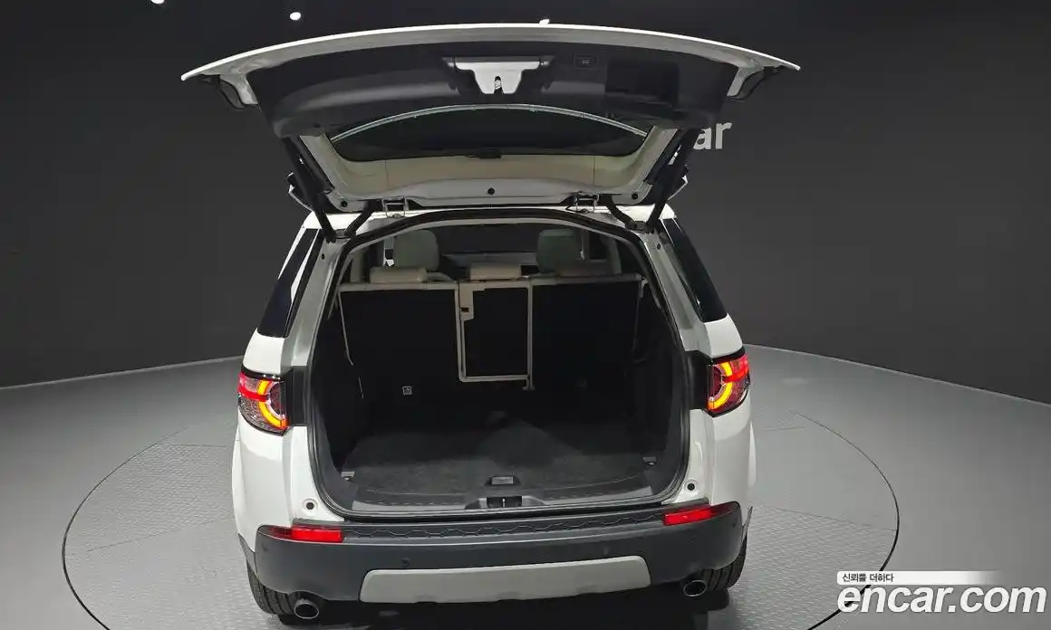Land Rover Discovery Sport 2018 2.0 гидро в Москве № 166513, фото 20