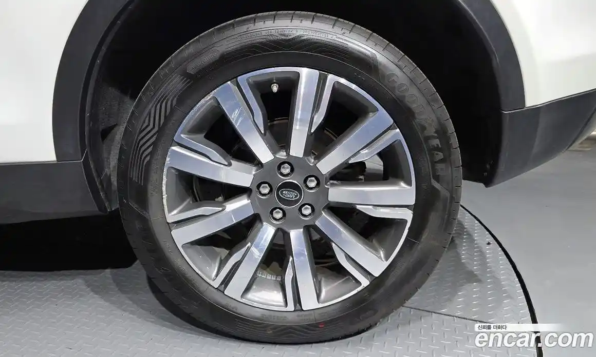 Land Rover Discovery Sport 2018 2.0 гидро в Москве № 166513, фото 5