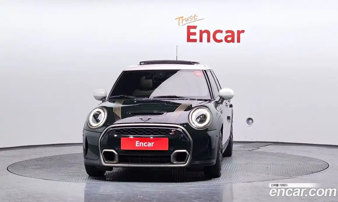 Mini Cooper 2022 2.0 гидро в Москве № 167049, фото 3