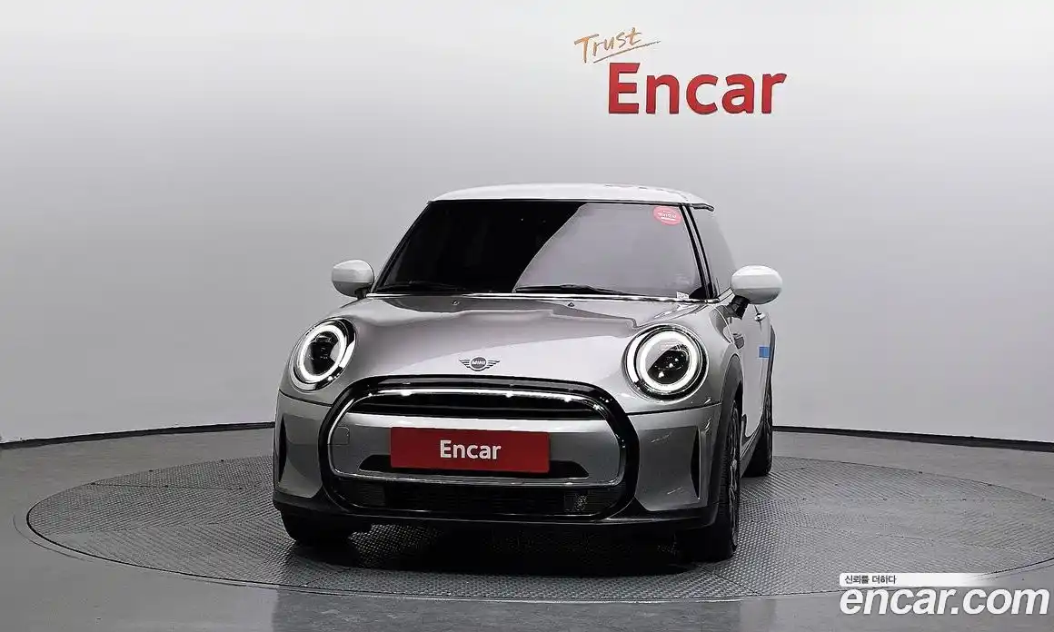 Mini Cooper 2023 1.5 гидро в Москве № 167130, фото 3
