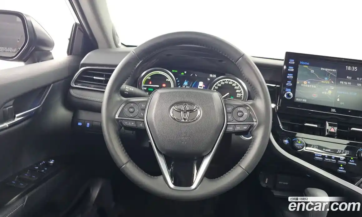 Toyota Camry 2023 2.5 гидро в Москве № 170210, фото 13