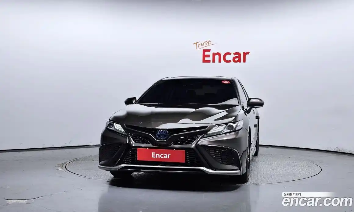 Toyota Camry 2023 2.5 гидро в Москве № 170210, фото 3