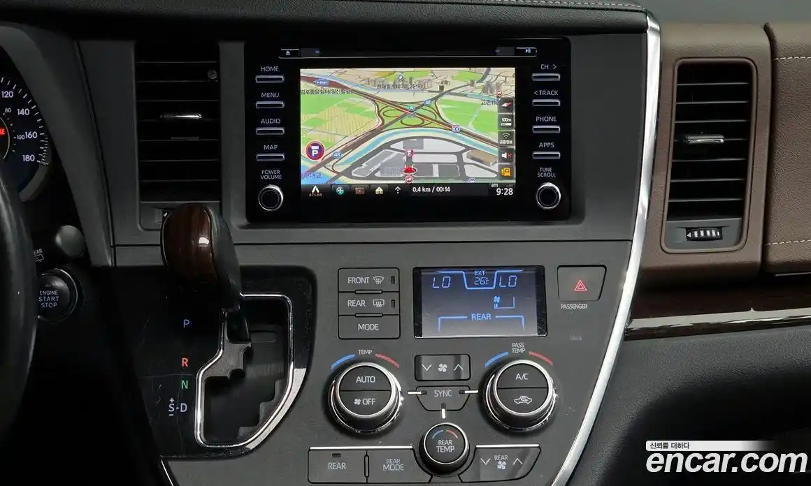 Toyota Sienna 2018 3.5 гидро в Москве № 170235, фото 14