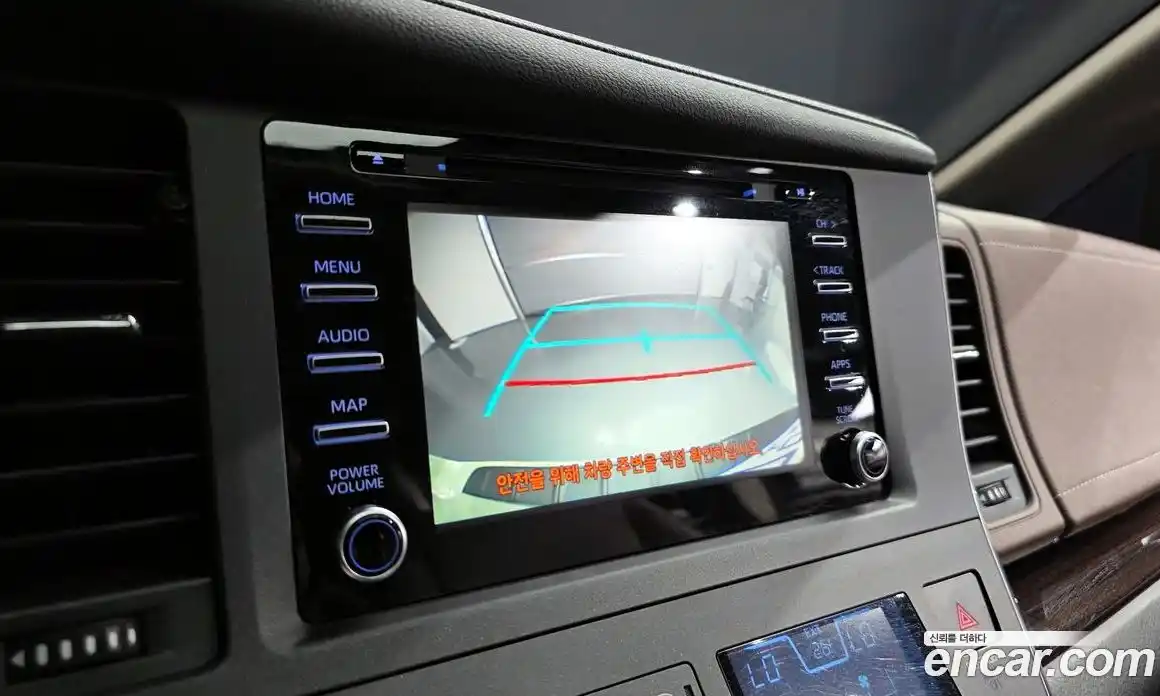 Toyota Sienna 2018 3.5 гидро в Москве № 170235, фото 15
