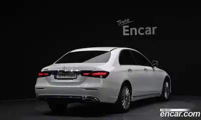 Mercedes-Benz E-Class 2022 2.0 гидро, миниатюра 2