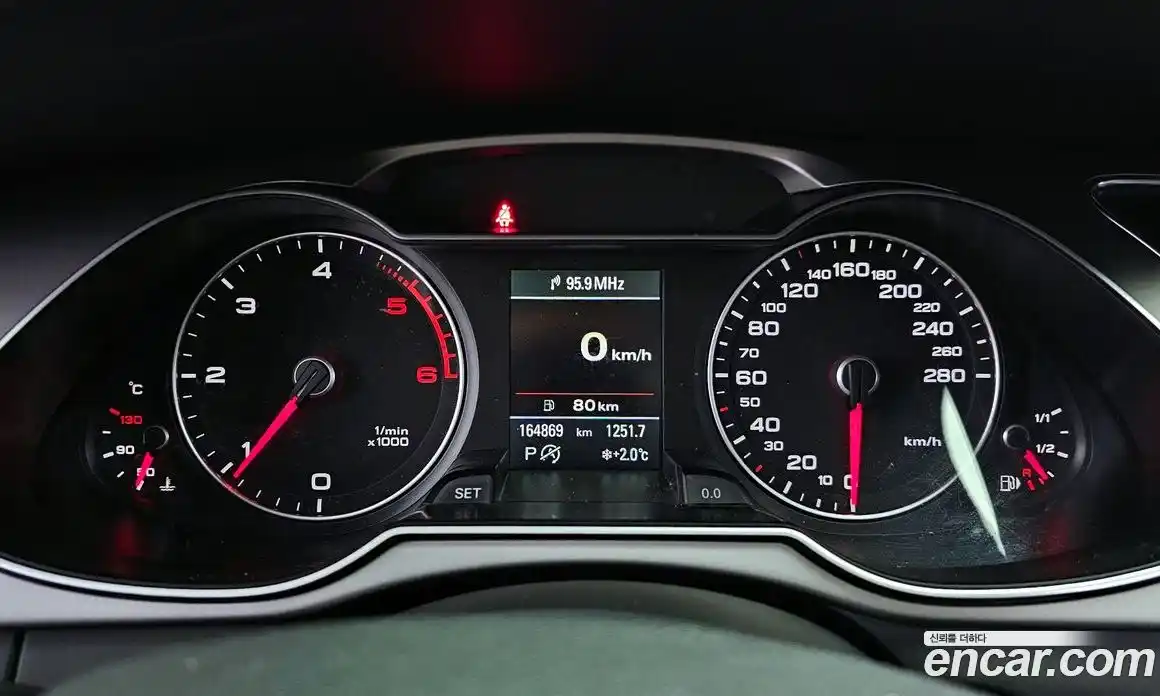 Audi A4 2014 2.0 гидро в Москве № 182002, фото 8