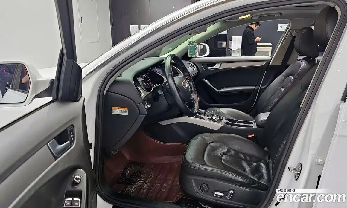 Audi A4 2014 2.0 гидро в Москве № 182002, фото 10