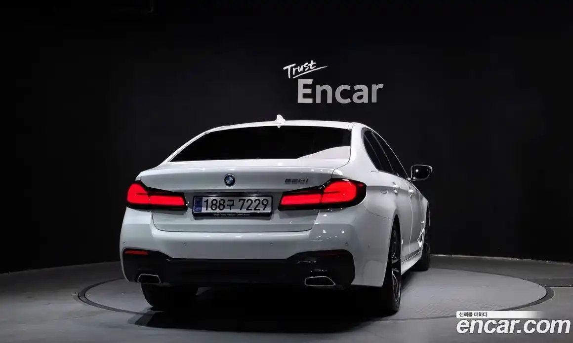 BMW 5-Series 2023 2.0 гидро в Москве, фото 4