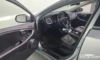 Volvo V40 2018 2.0 гидро в Москве № 190779, миниатюра 11