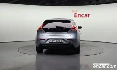 Volvo V40 2018 2.0 гидро в Москве № 190779, миниатюра 4